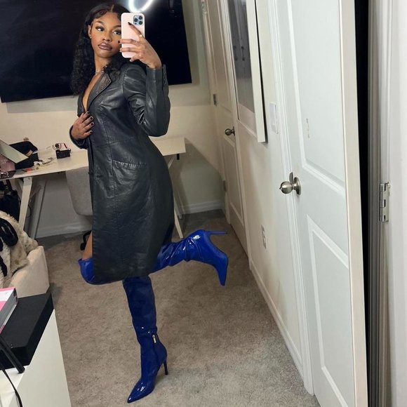Sexy (Brand New) Guess blue latex like material pointy toe over the knee boots - Picture 3 of 5